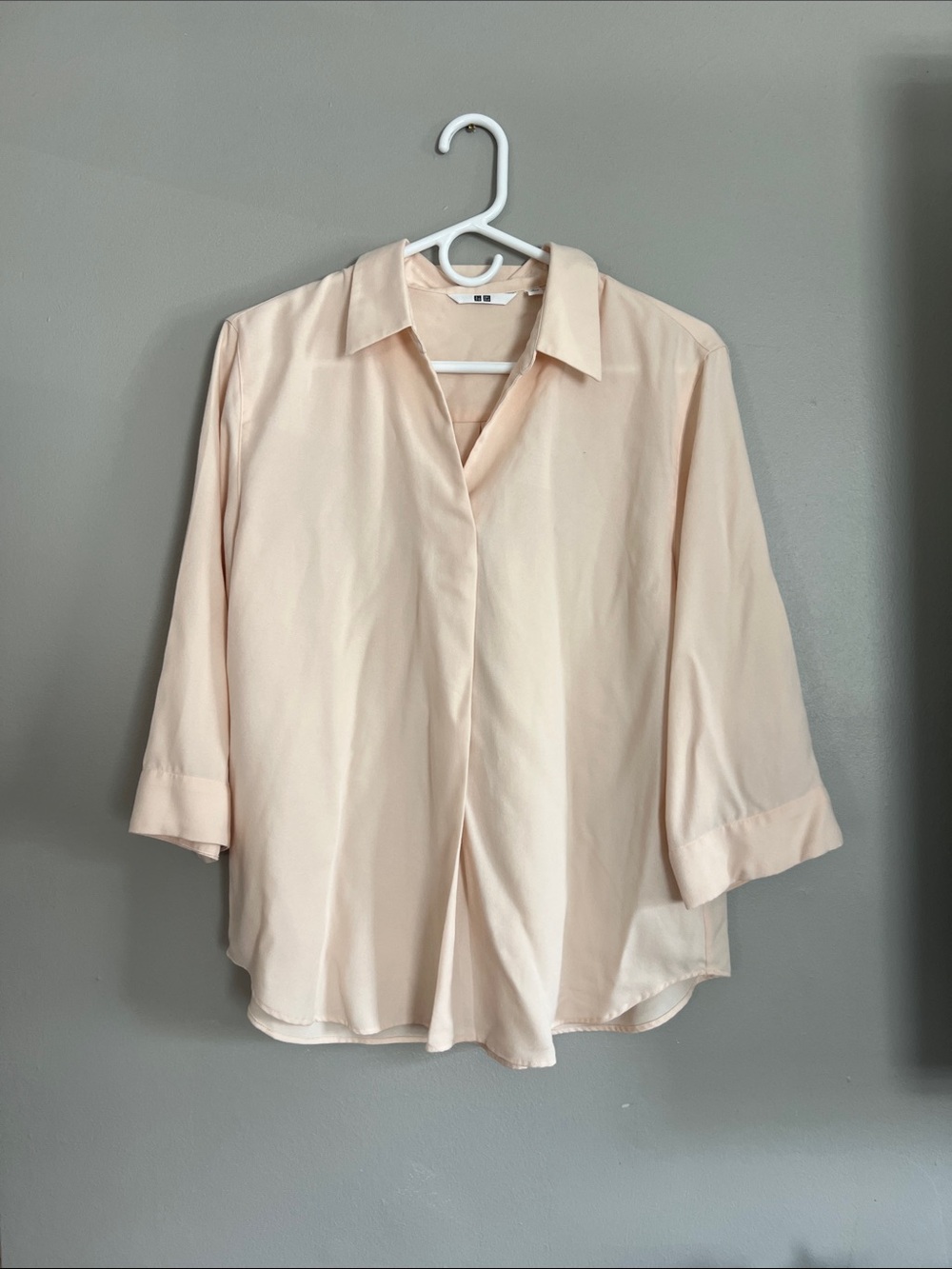 Uniqlo Pale Peach Button-Front Shirt